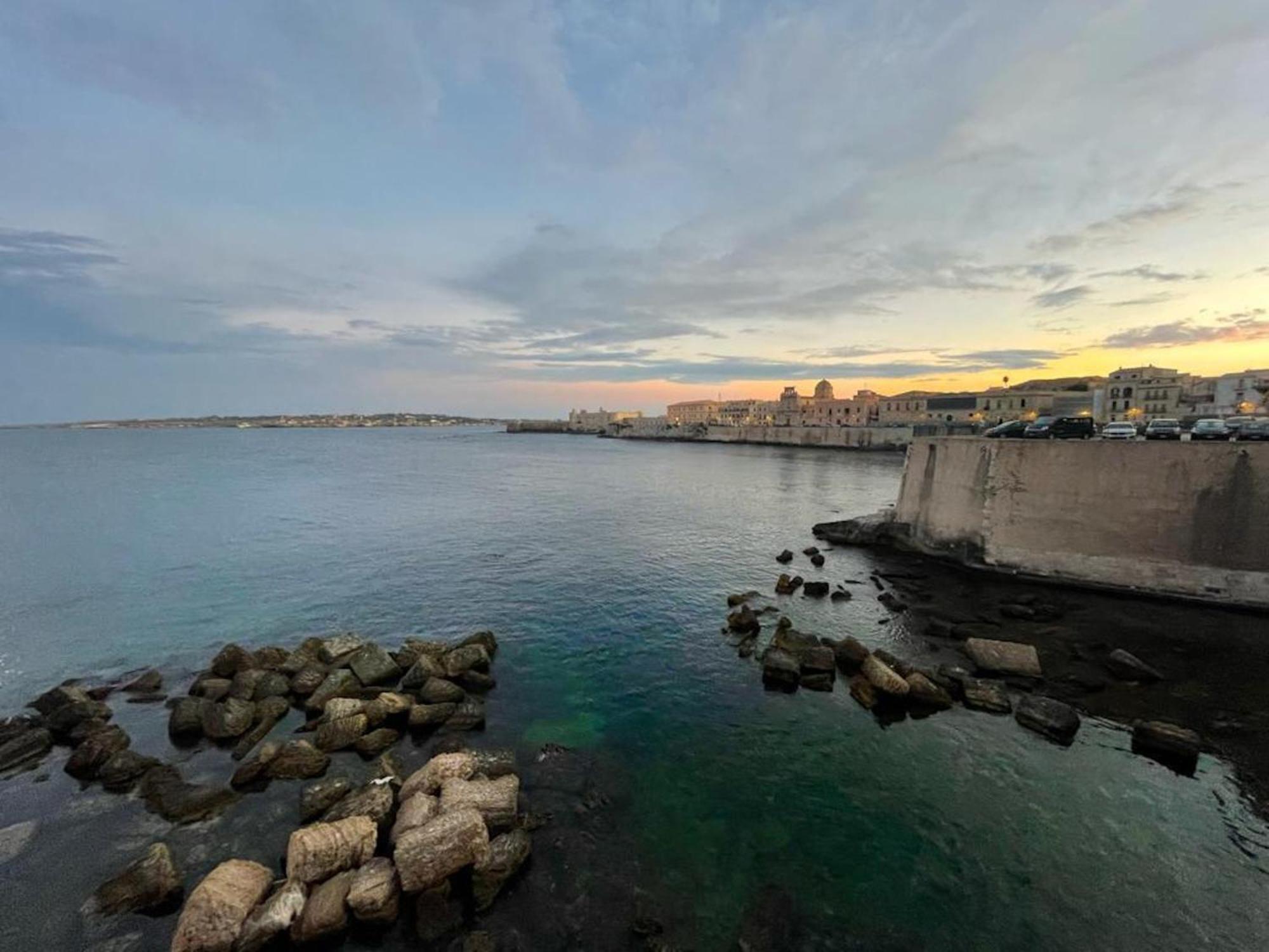 Home Isola Di Luce Сиракуза Екстериор снимка